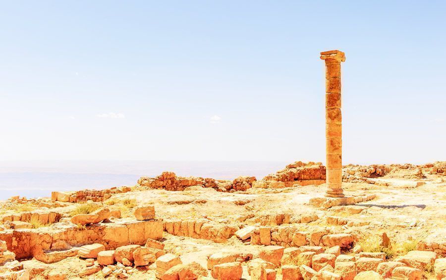 Las ruinas de Maqueronte y la Pasión de Juan