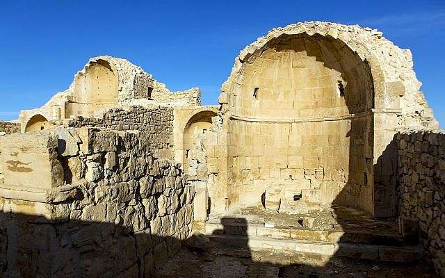 El bapisterio de la era bizantina Iglesia del Norte en Shivta en el Negev. (Dror Maayan)